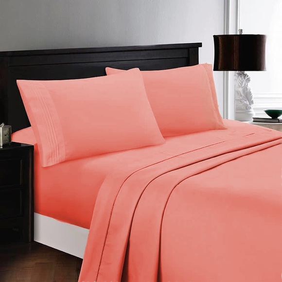 Kate & Co. Other - ✨SALE✨King 4pc Coral Bedsheets
